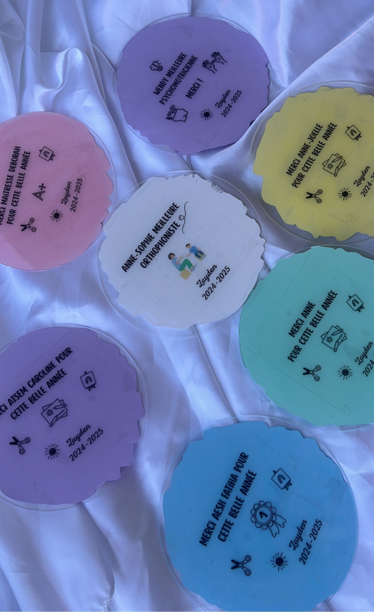 Aimant Personnalisé avec Boîte - Maîtresse / ATSEM