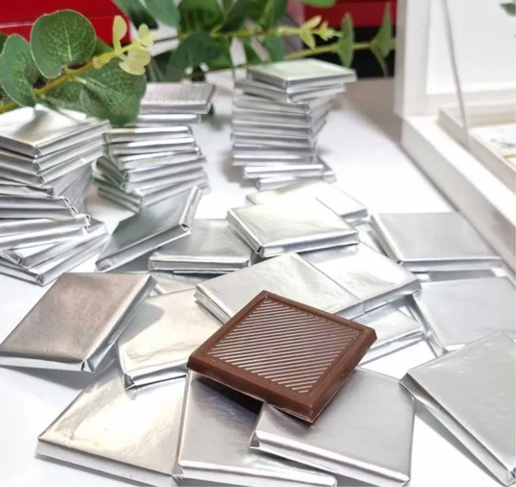 Lot de 50 chocolats événementiels -
Sans personnalisation