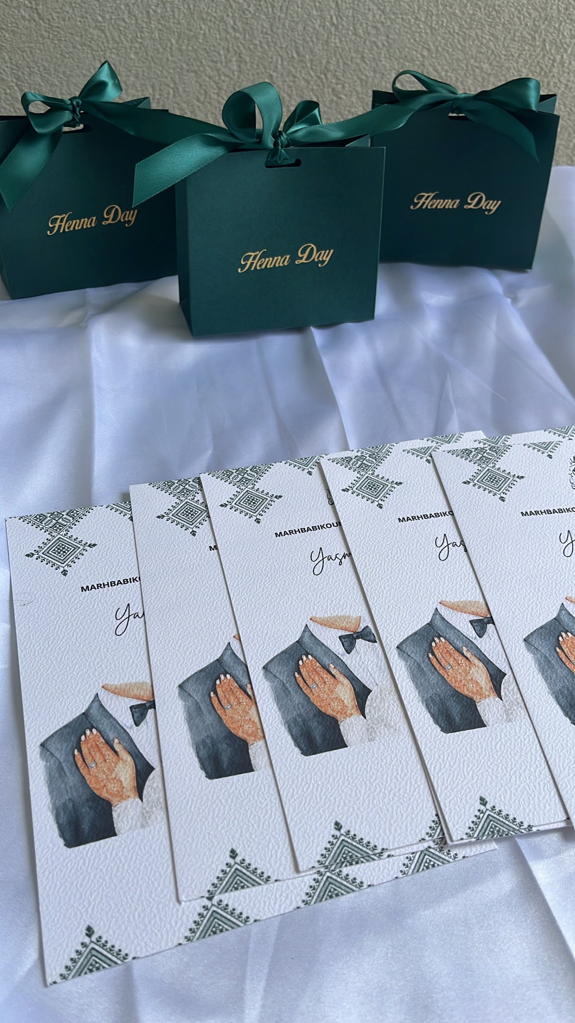 Carte de bienvenue avec rouge à lèvre magique - Henna day
