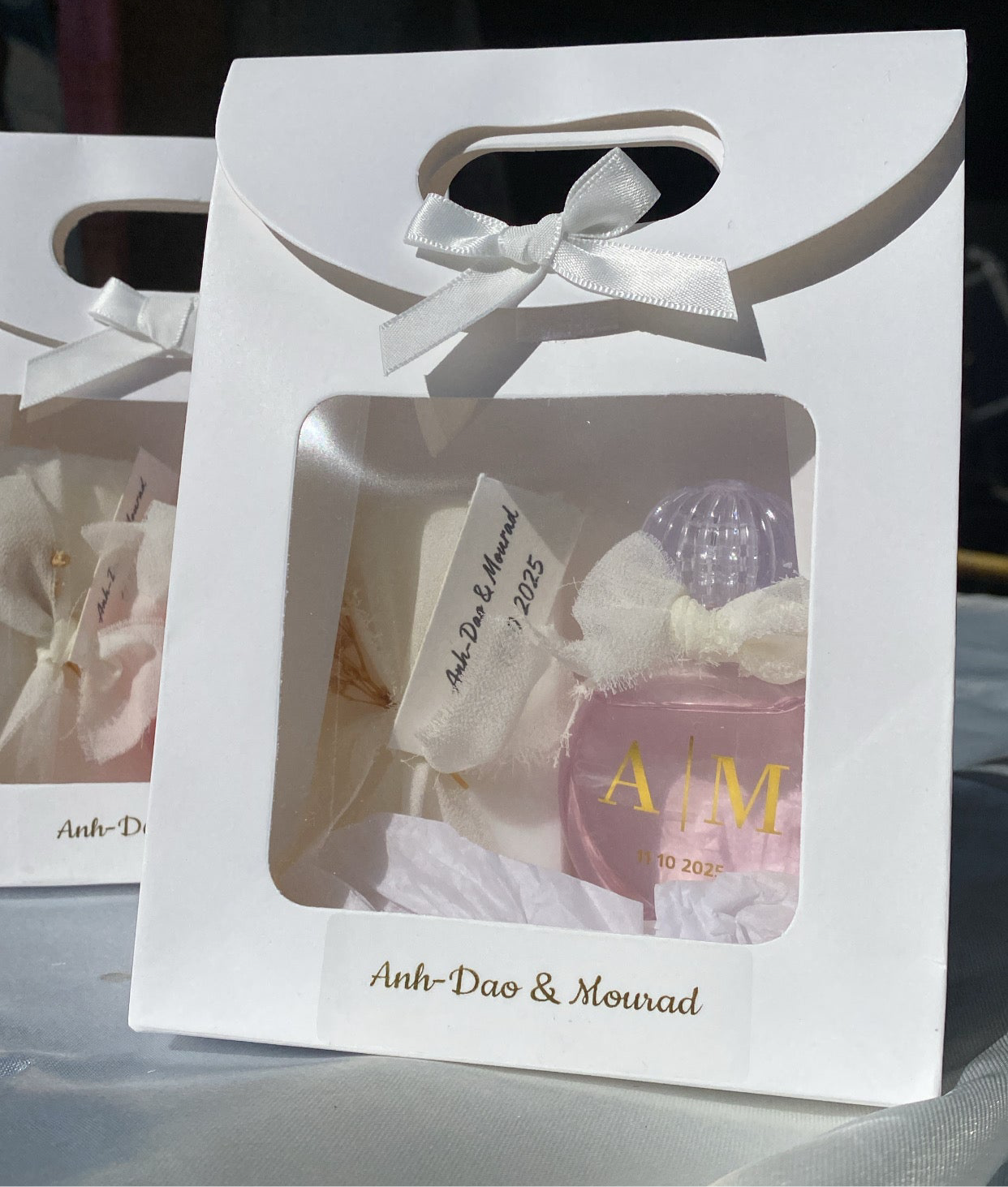 Flacon de parfum élégant personnalisé